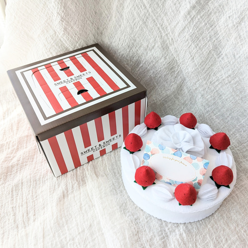 予約販売】イチゴのホールケーキ 箱入り お祝い 母の日 フェルトケーキ 