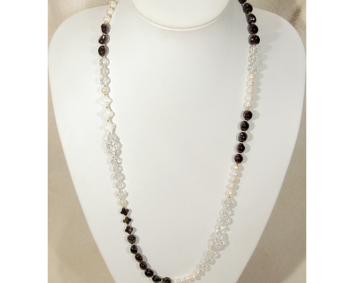 ガーネットと本水晶、本真珠（淡水パール）、貝パーツ、SV925のロング