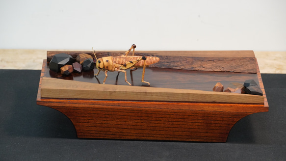 河原に佇む」 木彫 木彫刻 木彫作品 木彫り 寄木造り 昆虫