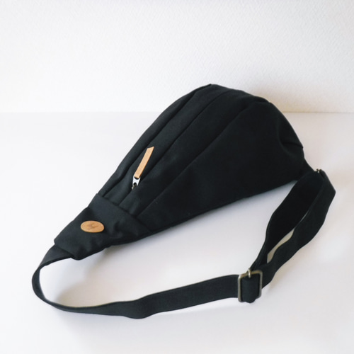 ボディバッグ 即納 ブラック プラダ ボディバッグ メンズ ブラック PRADA 2VZ092 V OMO 2DMG