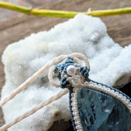 ☆キラキラ☆アクアマリン☆マクラメ編みネックレス・マクラメ