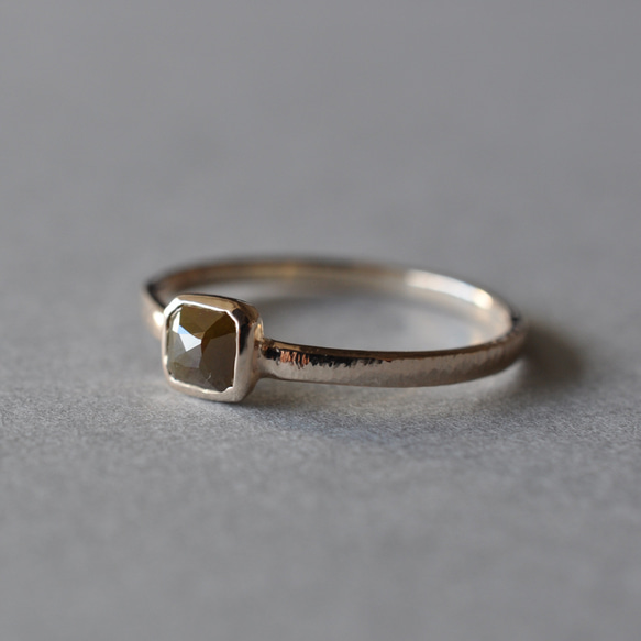 【K10】Natural Diamond ring  khaki　ナチュラルダイヤモンド リング 1枚目の画像