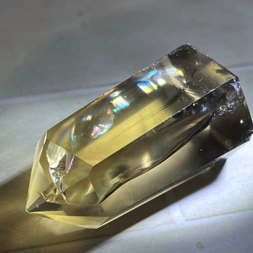財を呼び込む✨ 龍脈水晶 シトリン クォーツ ポイント レインボー 原石