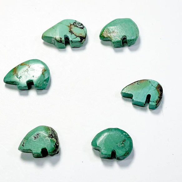 t118天然トルコ石 天然石 ターコイズ 熊 クマさん パーツ