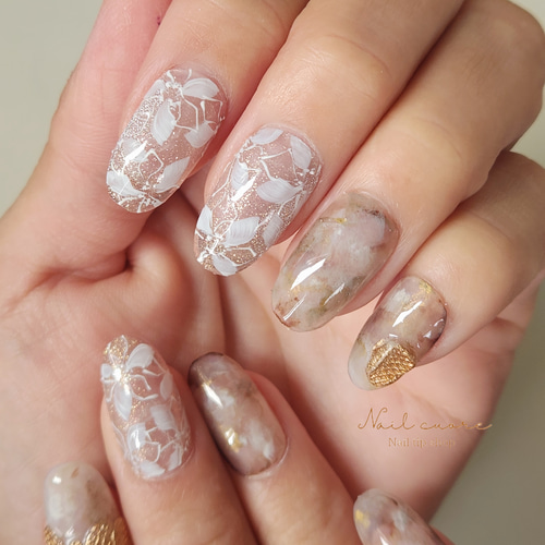 ブラウンニュアンス×手書きフラワーネイルチップ(計測用チップ込み  