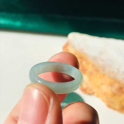 R300-0054］ ジェイド JADE ヒスイ 本翡翠 くりぬき リング ライト