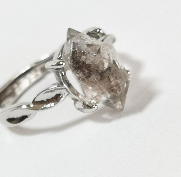 「夢を実現する力」天然☆輝きハーキマーダイヤモンドツイストリング　つけっぱなし 2枚目の画像