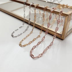 ピンクゴールドペタルチェーンネックレス/桜色　春　つけっぱなしOK サージカルステンレス　重ね付け　シンプル　さくら 9枚目の画像