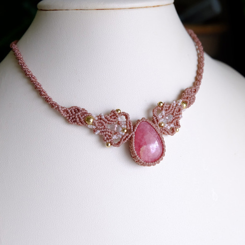 アルゼンチン産インカローズ（ロードクロサイト）マクラメ編み