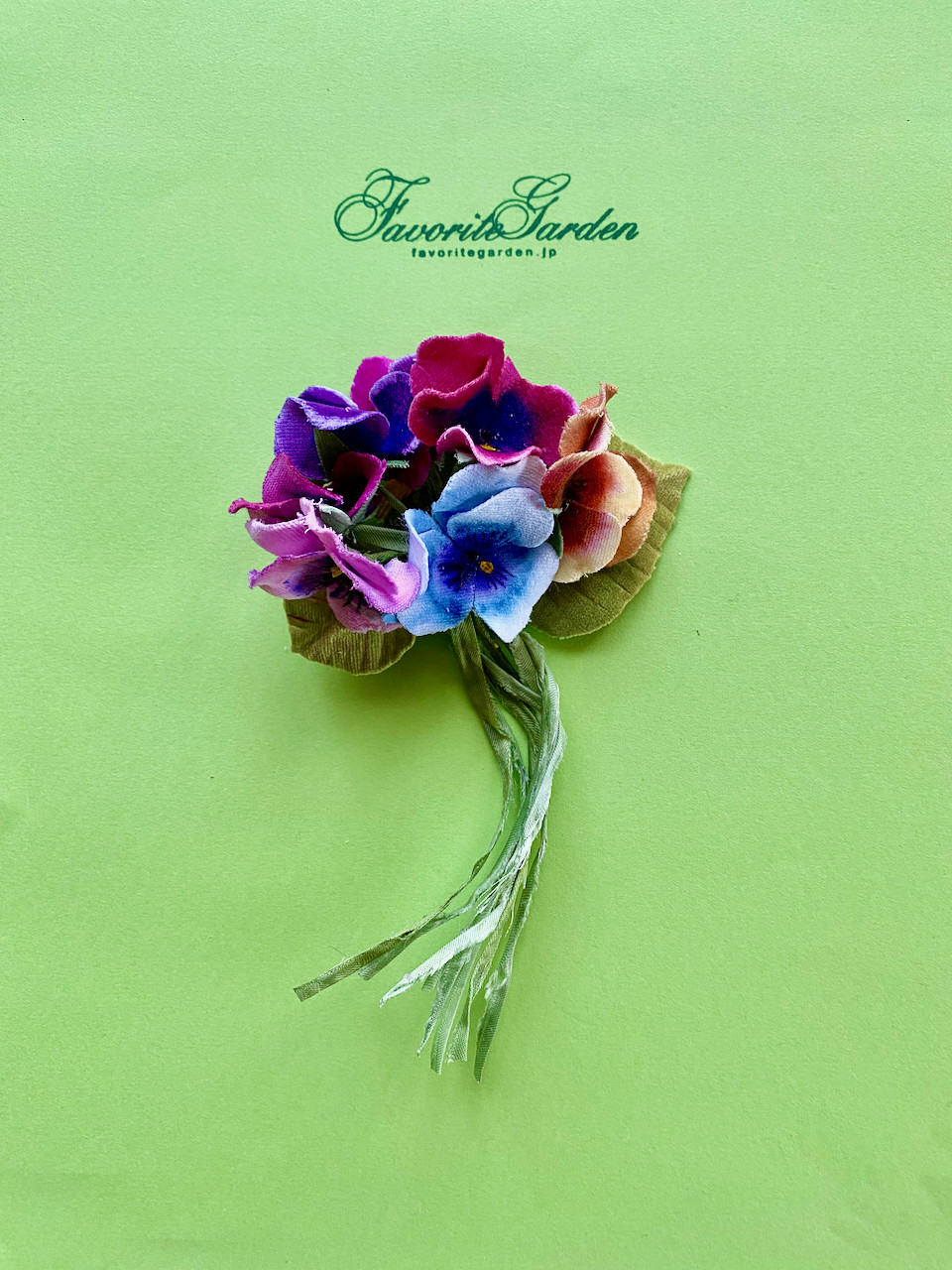 布花 joli corsage de pensées A
