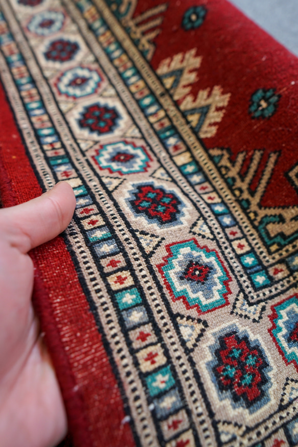 129×78cm【パキスタン手織り絨毯】 7枚目の画像