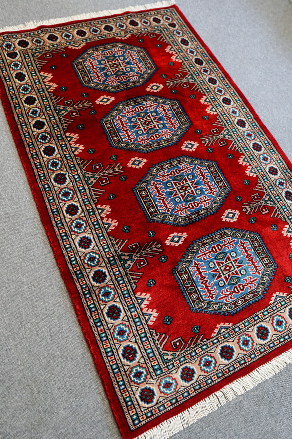 129×78cm【パキスタン手織り絨毯】 10枚目の画像