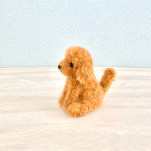 いつでもいっしょ♪ ふわふわ羊毛フェルトの小さなレッドトイプードル