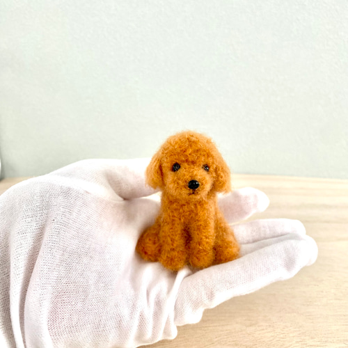 いつでもいっしょ♪ ふわふわ羊毛フェルトの小さなレッドトイプードル