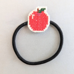 りんご　ヘアゴム 1枚目の画像