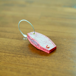 正品義大利草莓大福皮革，可放入鑰匙的鑰匙包，鑰匙扣，顏色可選 第4張的照片