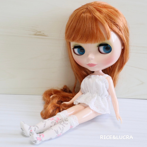 送料無料）ブライス、リカちゃん、1/6サイズ、アイシードール、靴下2足