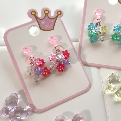 花型ビーズが可愛い シャラシャラビーズイヤリング キッズアクセサリー