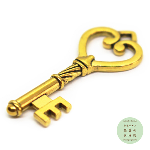 ハートの形の鍵の大きめチャーム（アンティークゴールド/ハートキー）3