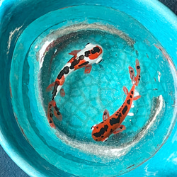 ペルシャの陶器　飾り皿　リアルな金魚　ペルシアンブルー　【SOFAL-002】 4枚目の画像