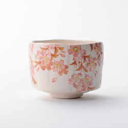 桜　楽焼茶碗〚紅桜〛 抹茶碗　茶道具　季節茶碗　楽入印　春　桜ハンドメイド2024　 2枚目の画像