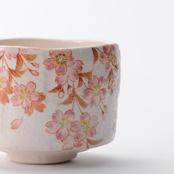 桜　楽焼茶碗〚紅桜〛 抹茶碗　茶道具　季節茶碗　楽入印　春　桜ハンドメイド2024　 4枚目の画像