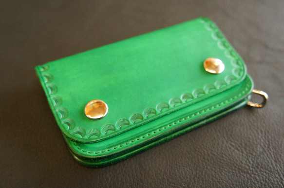 牛ヌメ革製 ミニトラッカーウォレット N053 緑色 BURNY 本革 バイカーウォレット ショートトラッカレザー 財布 2枚目の画像