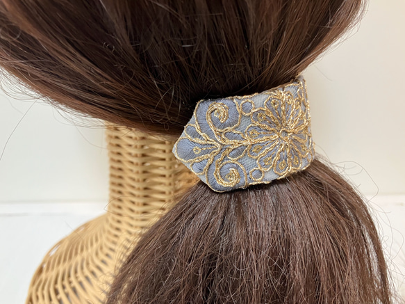 刺繍リボンの髪飾り　オリエンタルアラベスク　ホワイト×ブラック 8枚目の画像