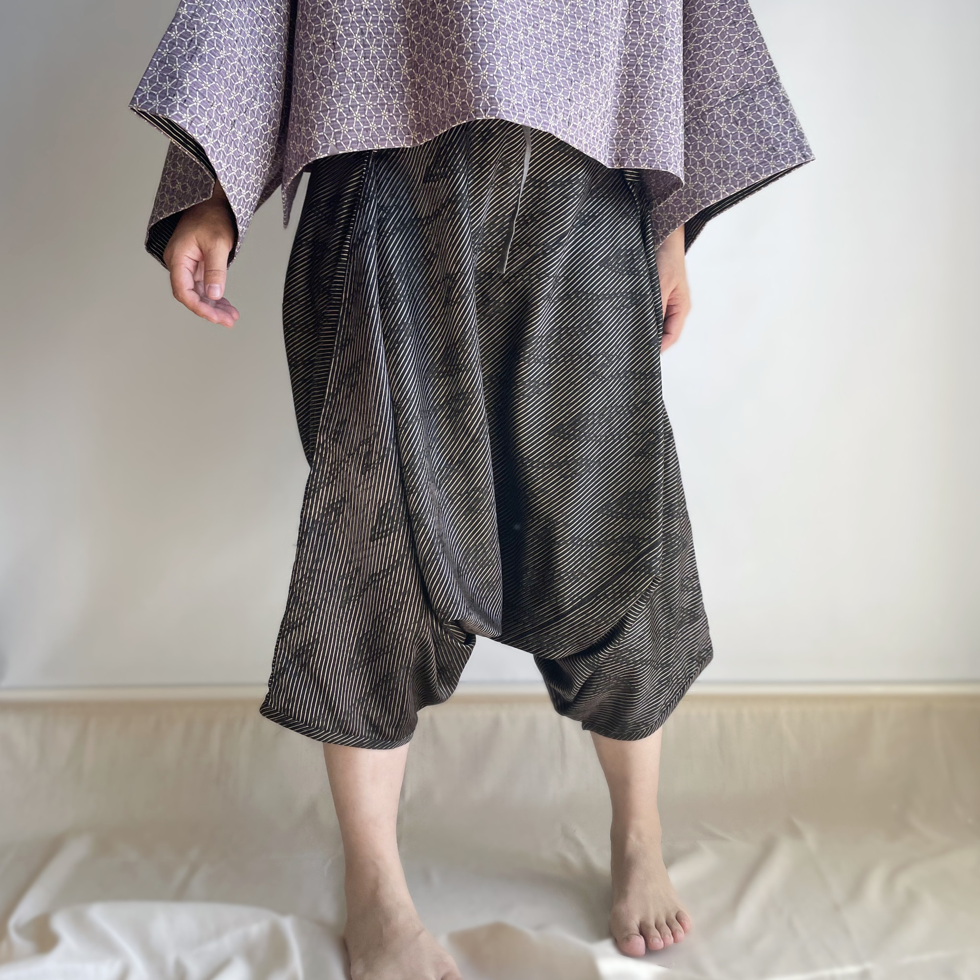 【1点もの】さんかくパンツ -絹 道行の解き 黒にピンクの掠れ縞  TRP148 19,028円