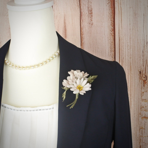 布花アンティークマーガレットコサージュ コサージュ ポルトボヌール