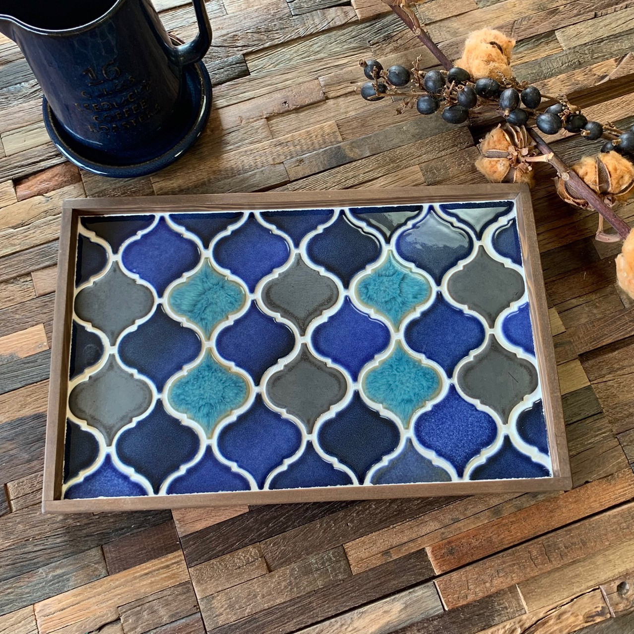 新色『pale blue』ランタン型モザイクタイルのランチトレー