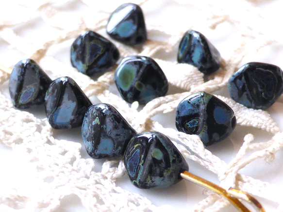 種子：美麗的石頭、黑色、綠色和藍色捷克玻璃珠（10 顆） 第2張的照片