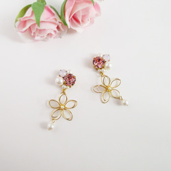 【再販】【２色】Bijou & Wire Flower イヤリング ピアス ビジュー スワロフスキー フラワー パール 2枚目の画像