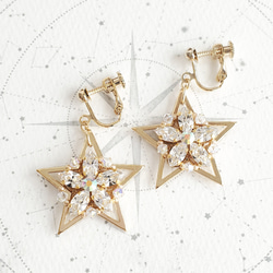 上品さと、確かな存在感・主役級アクセサリー～THE STAR EARRINGS～(イヤリング・ゴールド) 1枚目の画像