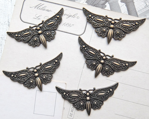 92f5a1c906626749d72cf853c35c6f