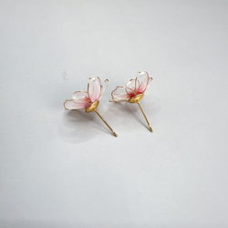 八重桜 (パールピンク)ピアス/イヤリング  ディップアート アメリカンフラワー 推し活 春 結婚式 ブライダル 6枚目の画像