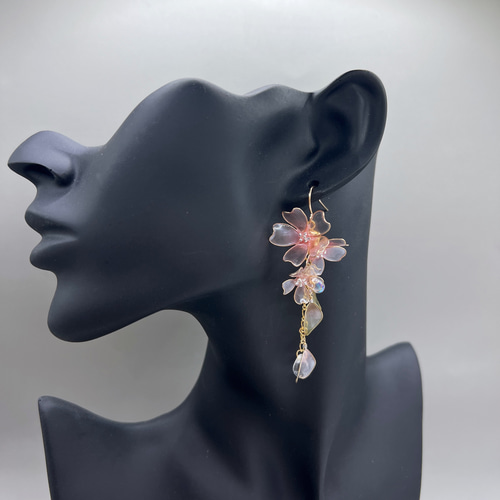 淡桜 ピアス/イヤリング ディップアート アメリカンフラワー 推し活 春