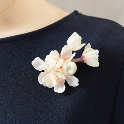 オーストリッチ フェザーコサージュ オフホワイト コサージュ hanaki