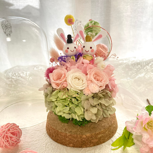 ハンドメイド❣️うさぎちゃんとティファニーブルー❣️薔薇、ジニアプリザーブドフラワー ハンドメイド❣️うさぎちゃんとティファニーブルー❣️薔薇