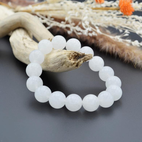 幸運を呼ぶ『白翡翠（漢白玉）』の12mm玉シンプルブレスレット ゴム  