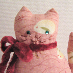 ネコの人形（ピンクウサギ柄） 4枚目の画像