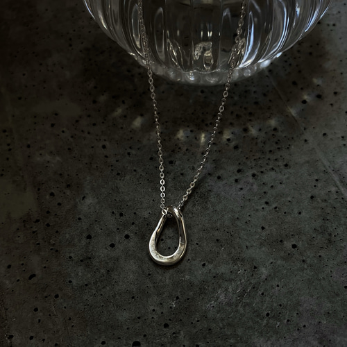 オトナなシンプルデザインチャームネックレス シルバー925 チェーン