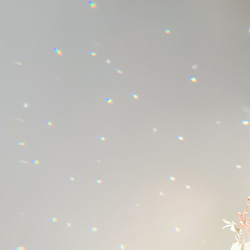 パステルレジンとヨーロッパ製クリスタルペンダントのサンキャッチャー “Carnival colors moon S” 6枚目の画像