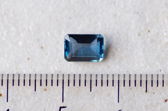 ロンドン・ブルー・トパーズ＊オクタゴン・カット＊1.27ct＊7.0×5.2mm＊TLB-020 6枚目の画像