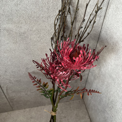 造花　ピンクッション　ボルドー　枝アレンジ　アーティフィシャルフラワー 2枚目の画像