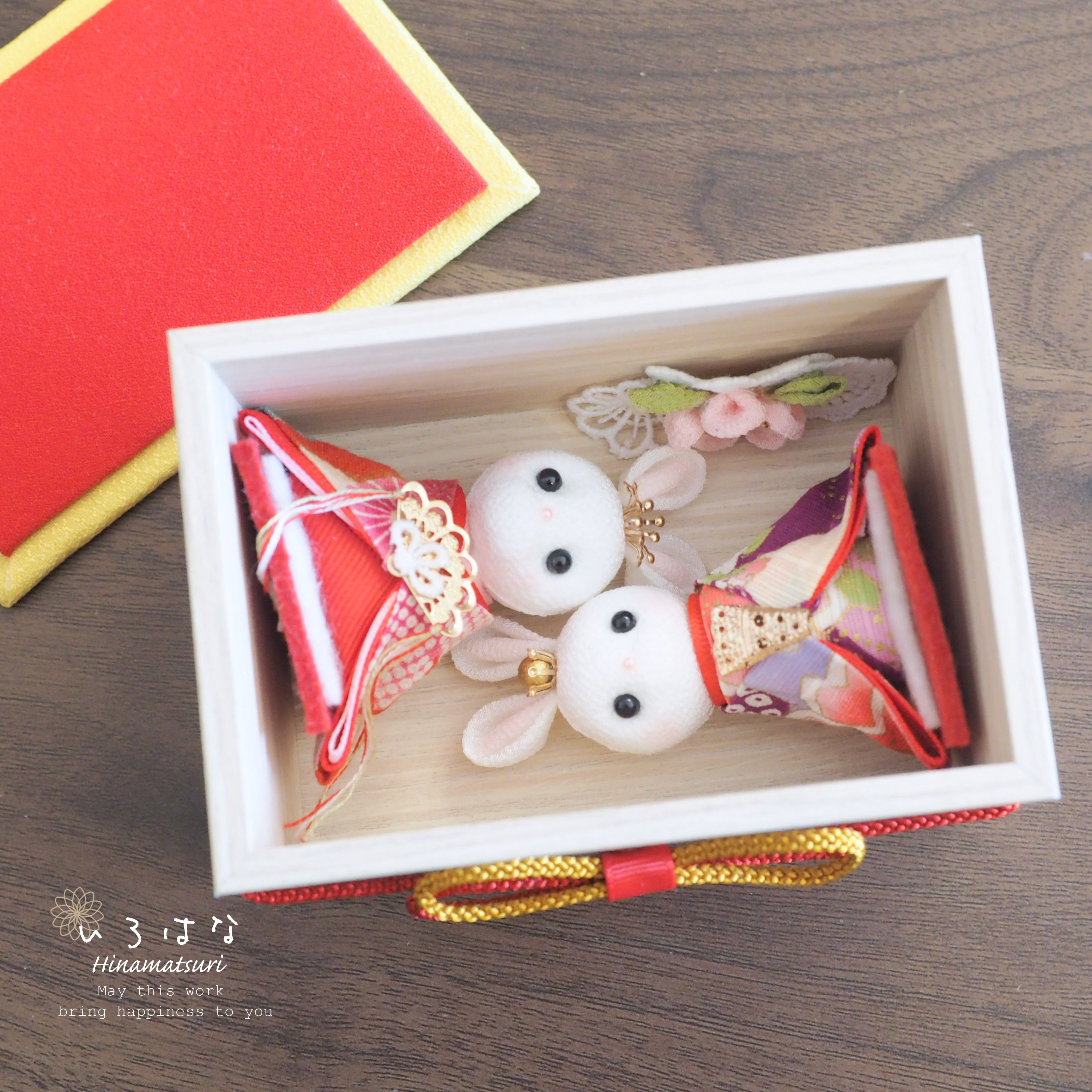 収納できる犬のお雛様 飾り方いろいろ 小さい 雛人形 木箱 ピンク 水色 M