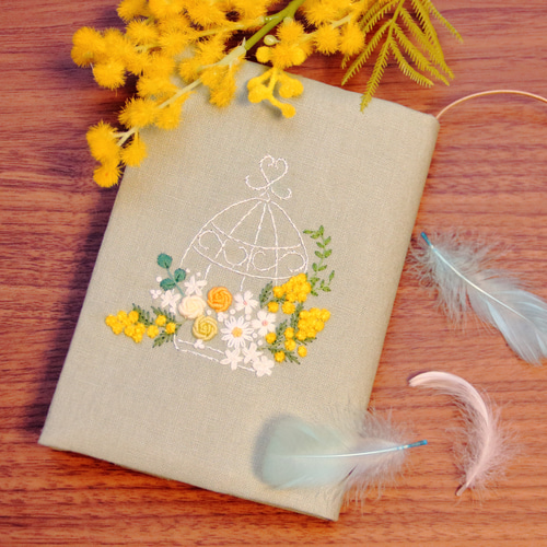 Handmade　刺繍ブックカバー　ミモザ Handmade刺繍ブックカバーミモザ