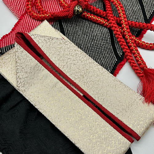 美品 一蔵 重ね襟帯締めセット 楽天市場】【レンタル】振袖用 帯締め 帯揚げ 重ね襟 3点セット