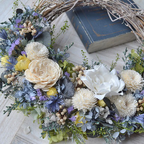 ナチュラルブルーのハーフwreath リース cosy 通販 17313468｜Creema