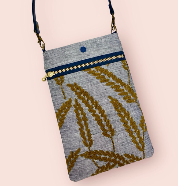 完成品✨スマホポシェット forest tile spica ミナペルホネン 完成品✨スマホポシェット forest tile spica ミナペルホネン